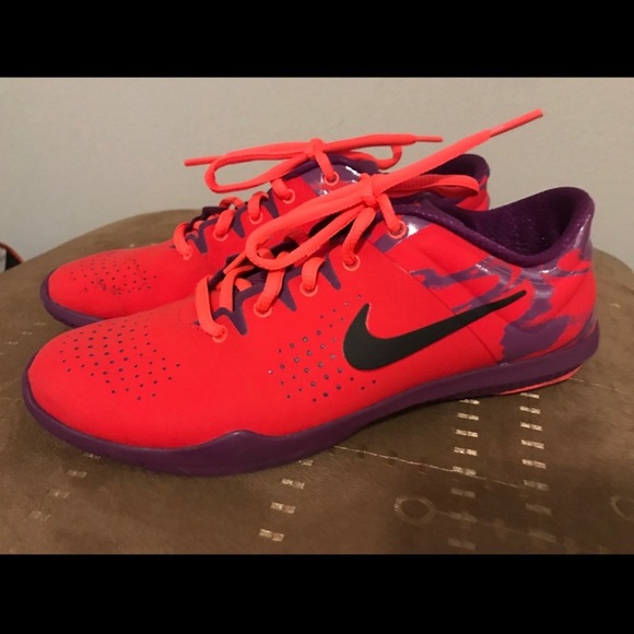 Nike Shoes - Nike sneakers